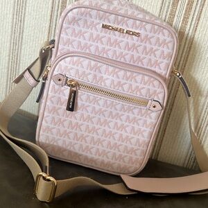 New Michael Kors crossbody